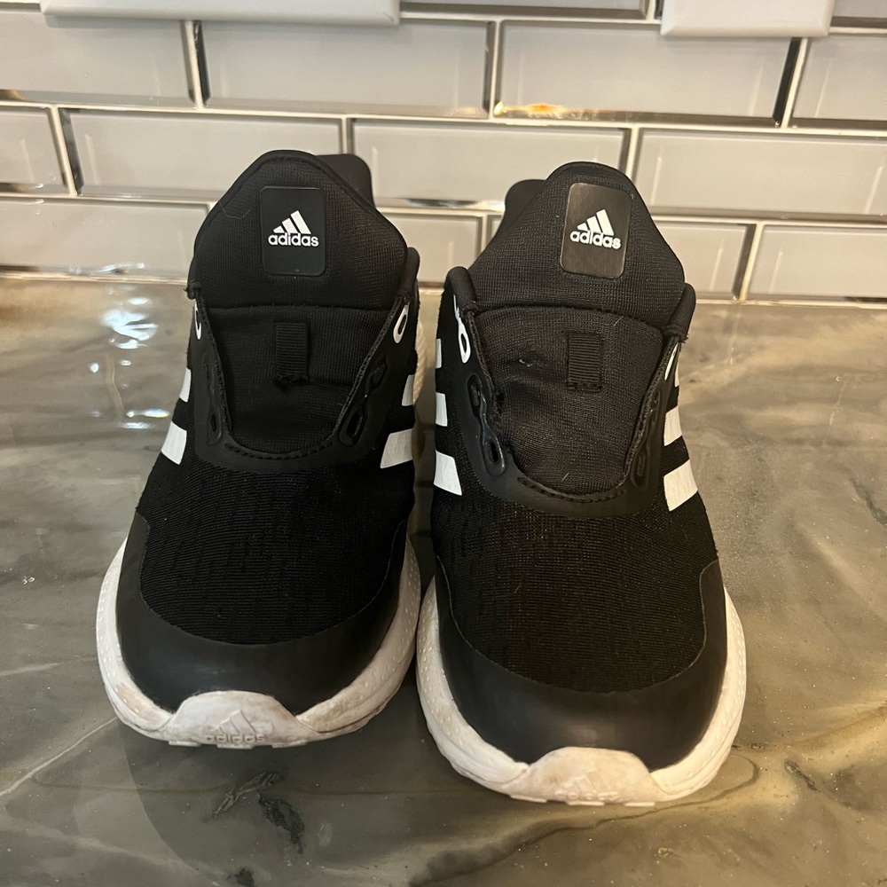 Boys adidas bounce